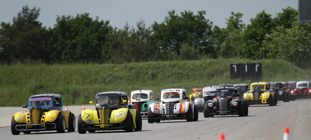 Legend racerne stiller som altid op med et stort felt.
(Foto: Motorsporten.dk)